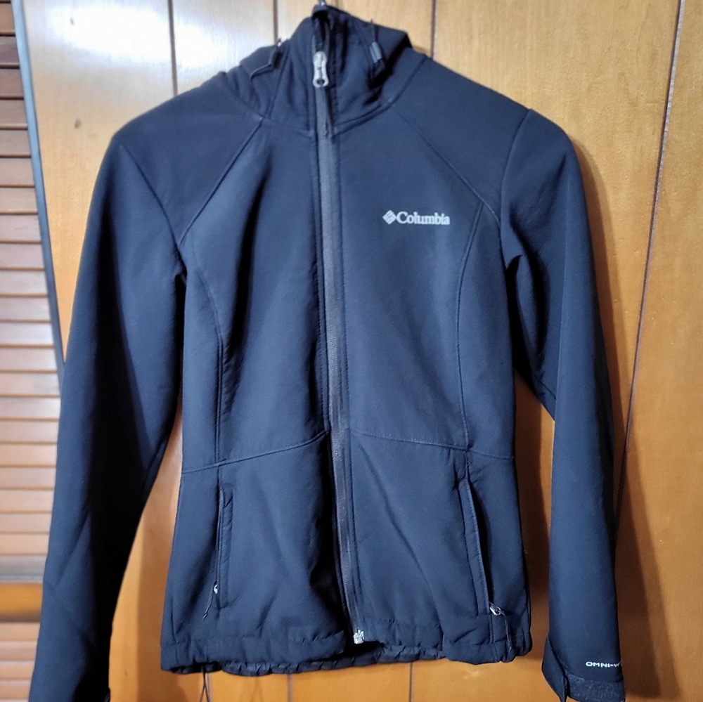 Columbia omni wind jacket